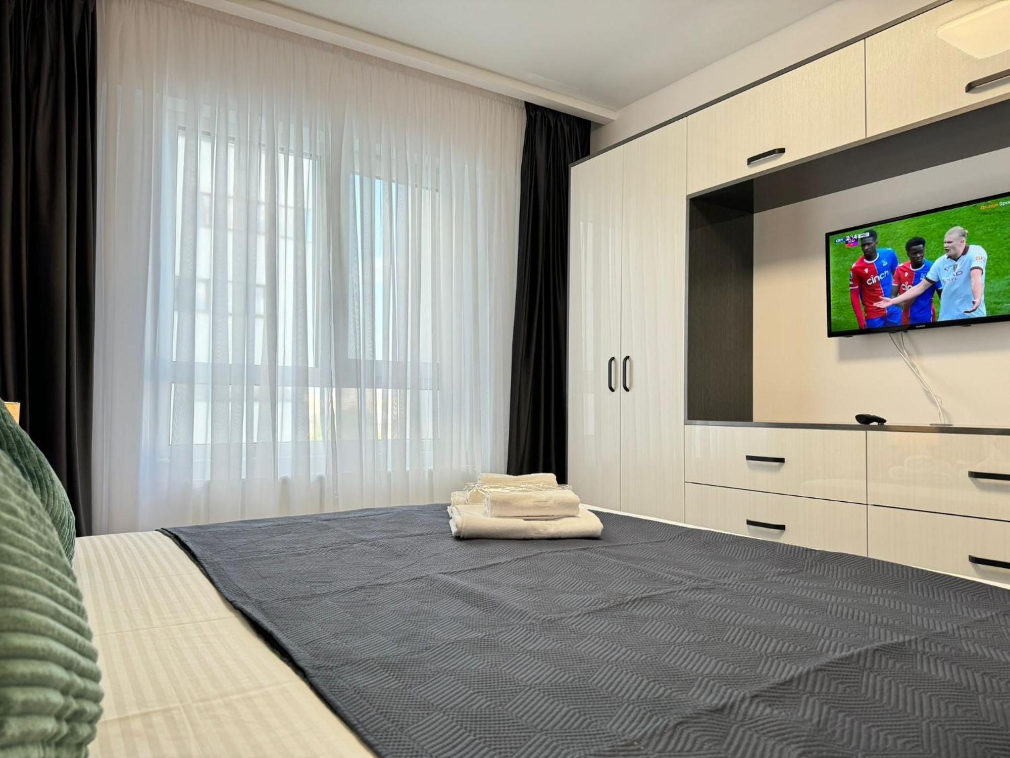 Luxury Glam Apartments Central Adress Bucuresti With Parking Exterior foto