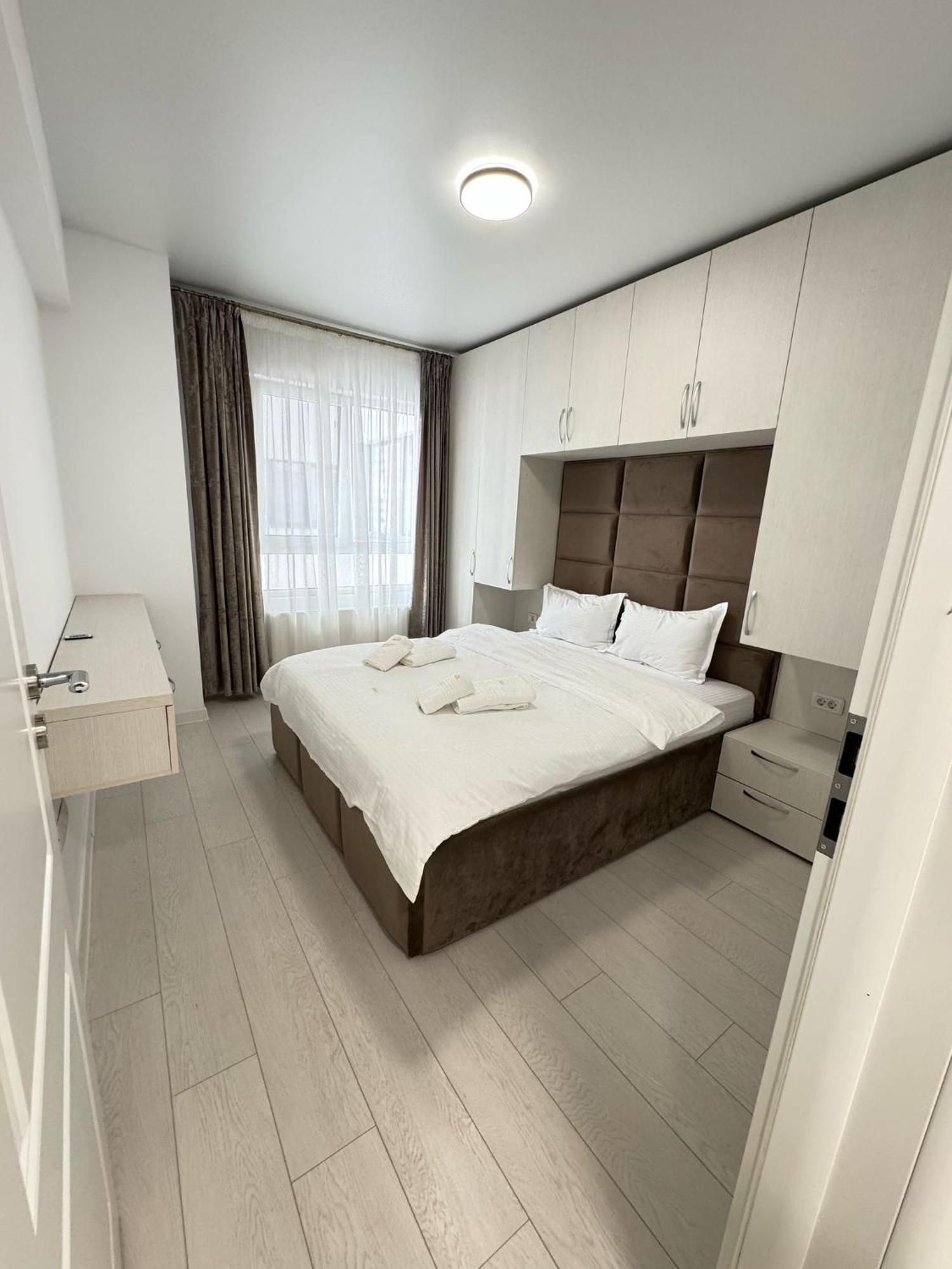 Luxury Glam Apartments Central Adress Bucuresti With Parking Exterior foto